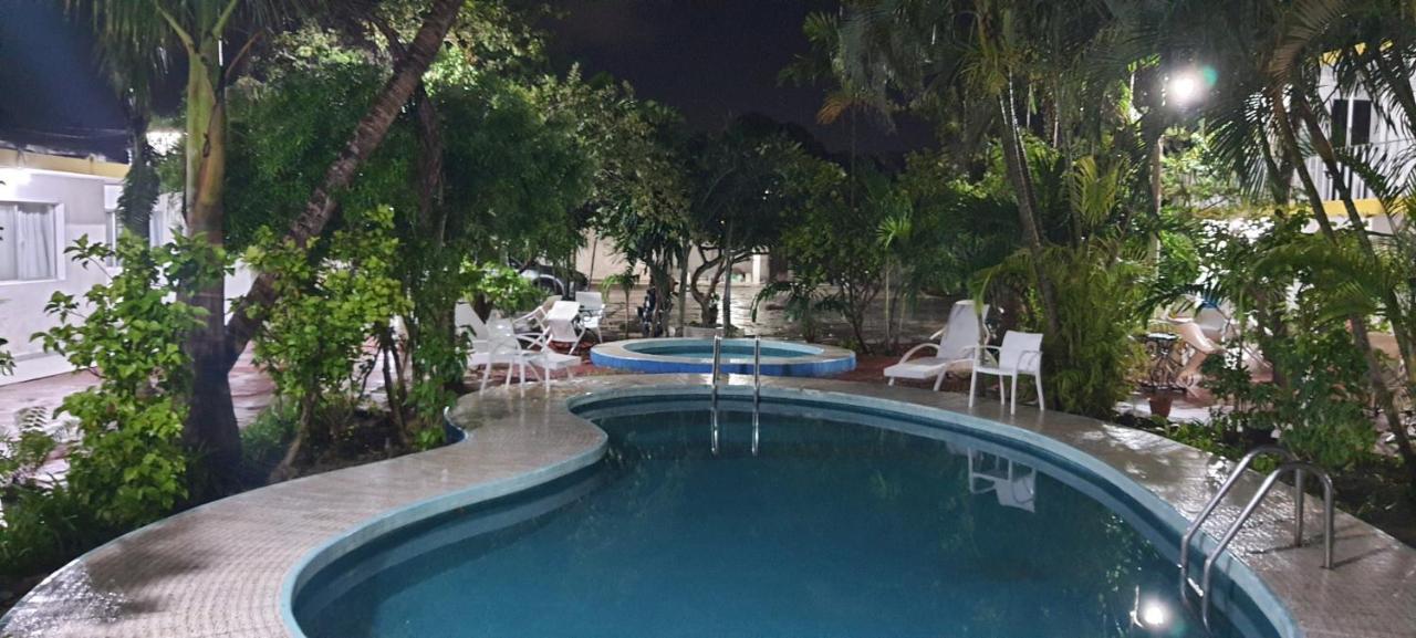 Hotel Hermanos Aguilar Cozumel Kültér fotó